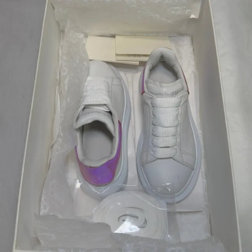 Alexander McQueen Molly Oversized 'White Hologram' | 9C/25eu